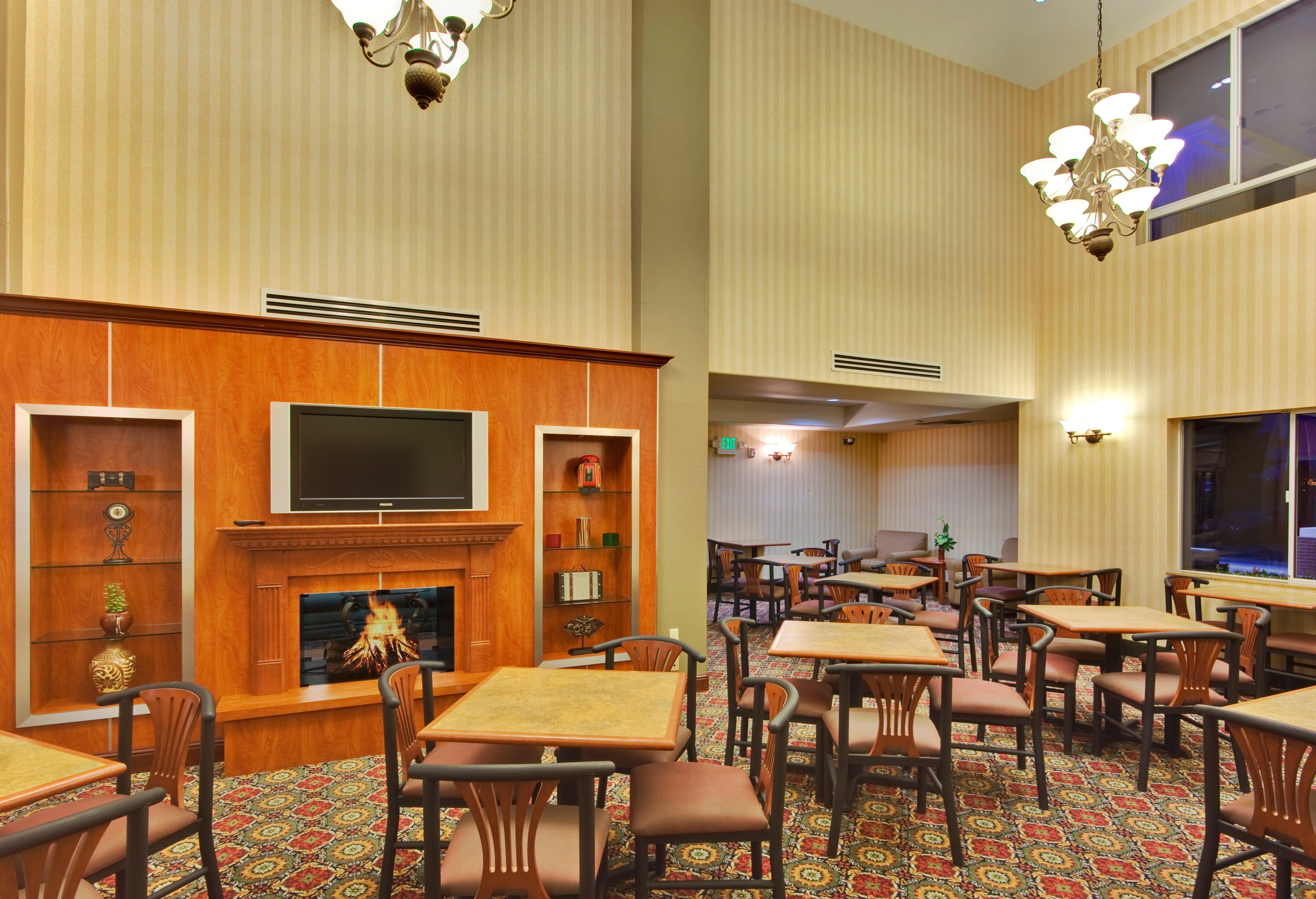 Holiday Inn Express Hotel & Suites Ontario Airport-Mills Mall, An Ihg Hotel Ранчо-Кукамонга Екстер'єр фото